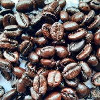 قهوه دان ربوستا اوگاندا  5 کیلو گرمی (عمده)